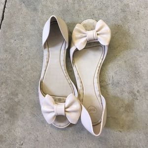 🤖 Mel by Melissa cream bow jelly shoes 🤖