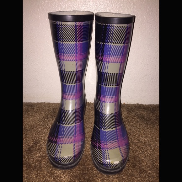 Plad Patterned Rain Boots! - Picture 2 of 3