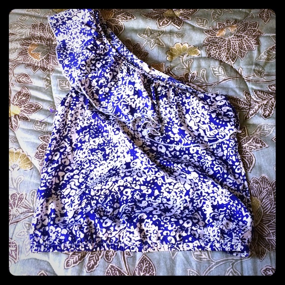 American Eagle One Shoulder Top