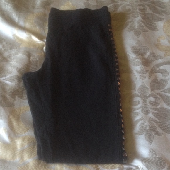 Express Black Studded Leggings - Picture 1 of 3