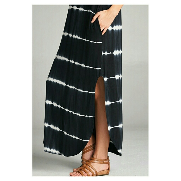 💝HP💝  Black & White Tie Dye Stripes Maxi - Picture 3 of 4