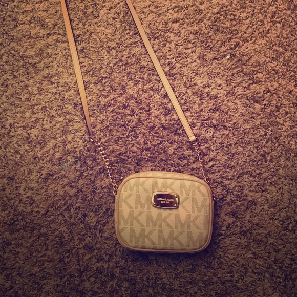 small Michael Kors cross body purse