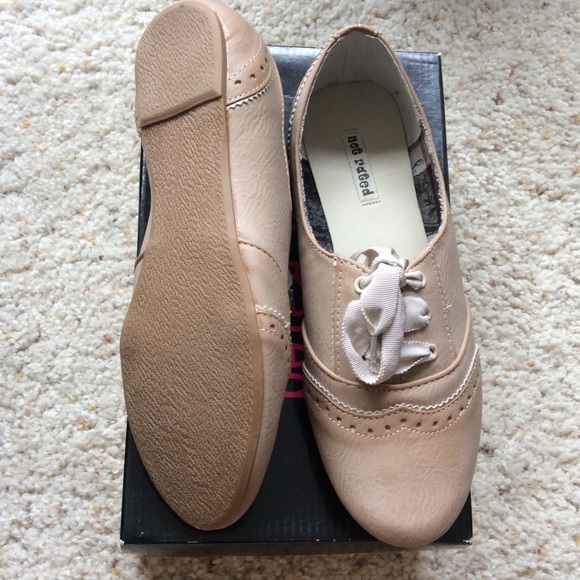 NWT Francesca's Collection Tan Oxford shoes Size 7 - Picture 2 of 3