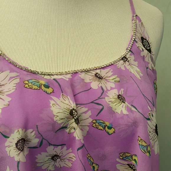 🔴 Lavender sheer top . - Picture 5 of 6