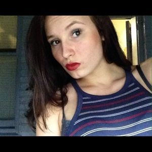 Meet your Posher, Lauryn