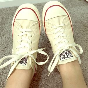 ⚡️FLASH SALE⚡️Converse One Star shoes, worn once.