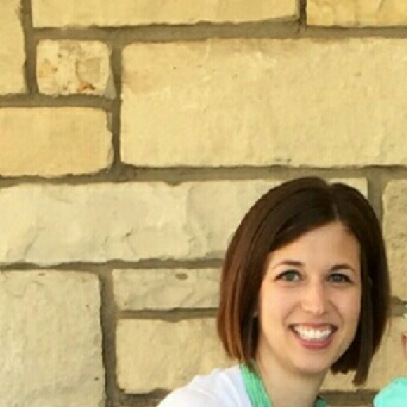 Meet your Posher, Allison - Picture 1 of 1