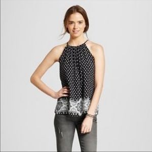 Target black w/white designs top