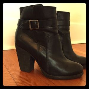 Frye Pattie Riding Booties Size 5.5