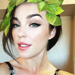 Meet your Posher, Nikki