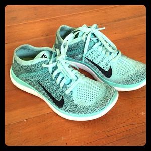 Nike Free - Mint Color