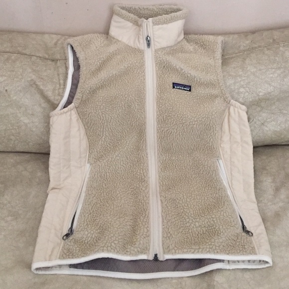 Cute women's Patagonia vest!