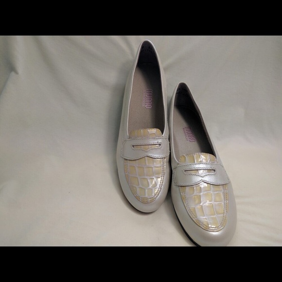 Munro Shoes size 8