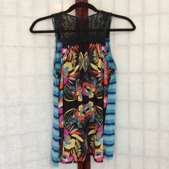 Anthropologie dual pattern top! - Picture 2 of 2