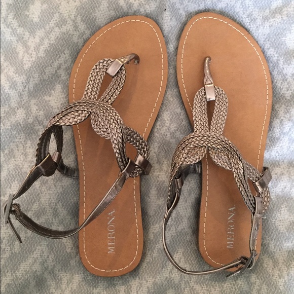 NWOT Summer Sandals