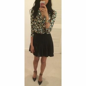 Brand New Ellen Tracy Draped V Neck Top