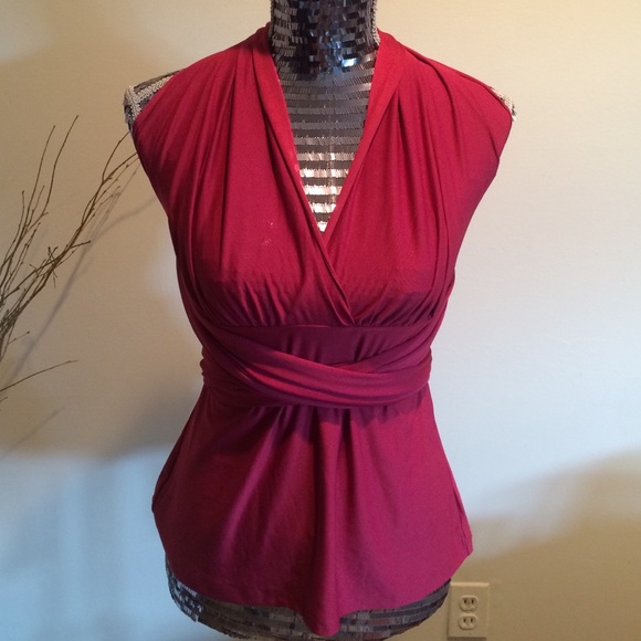 Wear it your way convertible top. Size large