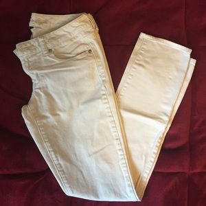 AE white skinny jeans