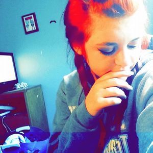 Meet your Posher, Danielle