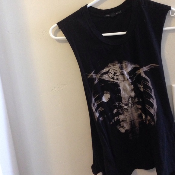 butterfly skeleton tee