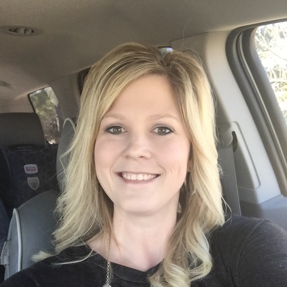 Meet your Posher, Mandy