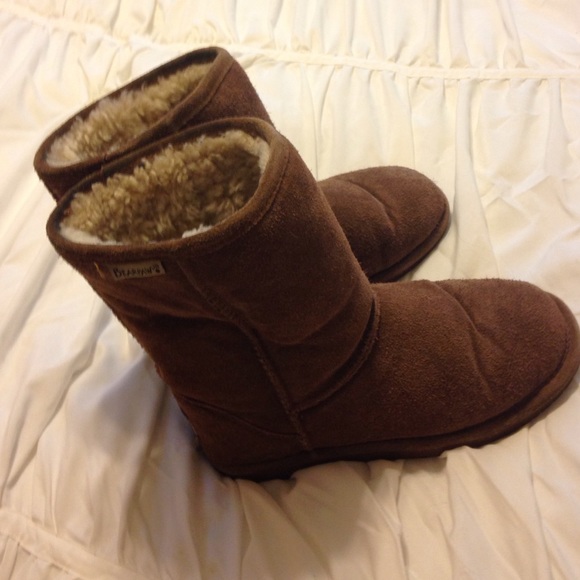 Worn bearpaws short, tan