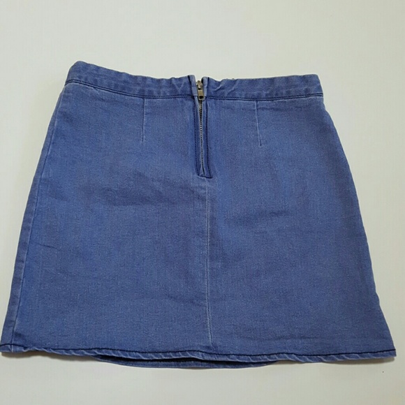 Brandy Melville Denim Raquel Skirt - Picture 2 of 4