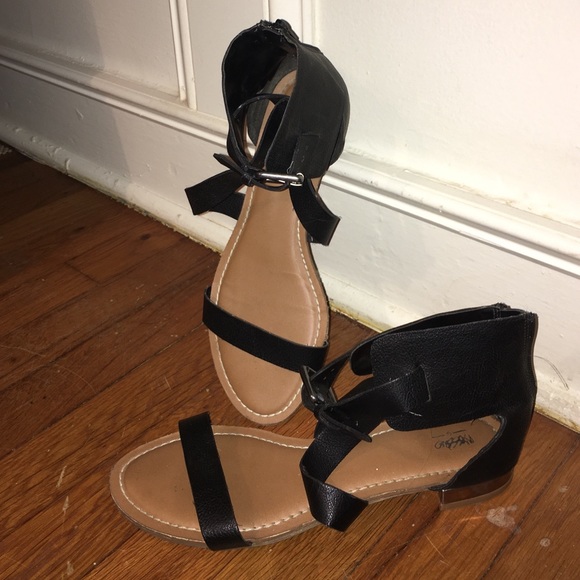 Mossimo Black Gladiator Sandal Size 9
