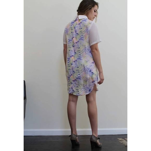 Abstract Print Dress - Picture 2 of 4