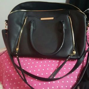 Black and gold purse from target