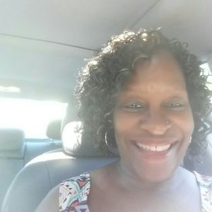 Meet your Posher, Lorraine