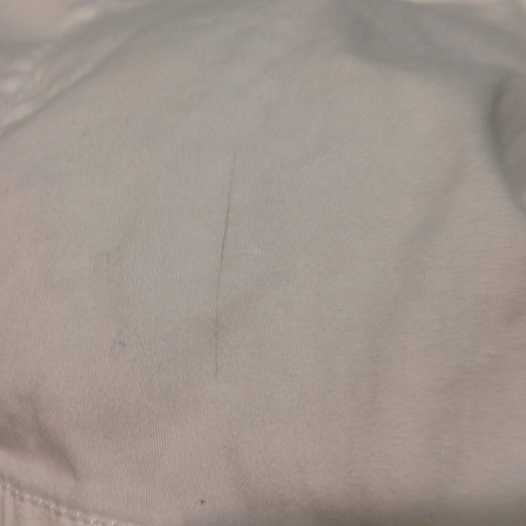 Size 4 white shorts by One Song. - Picture 4 of 4