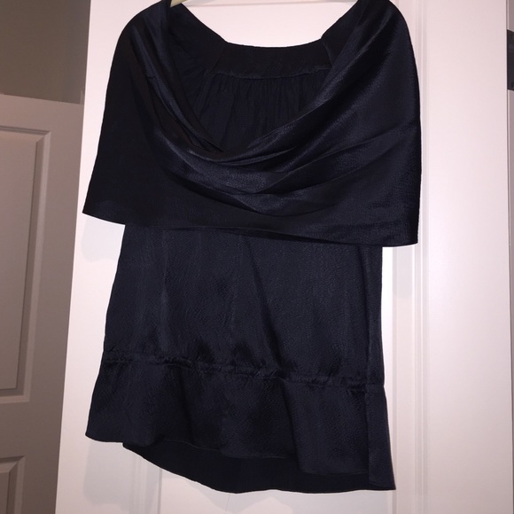 BCBG MAXAZRIA black off shoulder blouse 100%silk