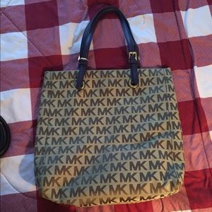 Michael Kors Shoulder Bag