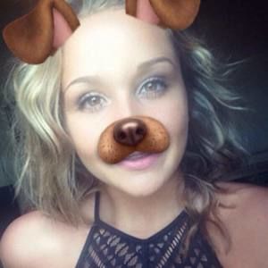 Meet your Posher, Avery