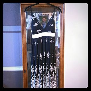 Used black and white floral dress