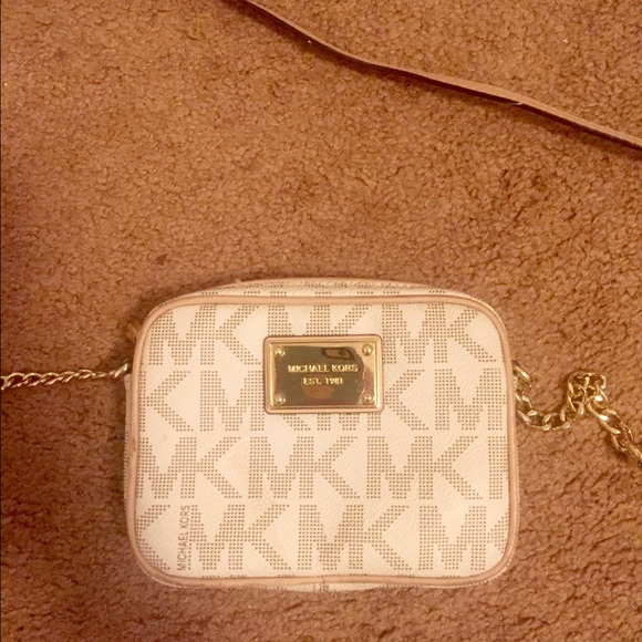 Michael Kors Jet Set Crossbody