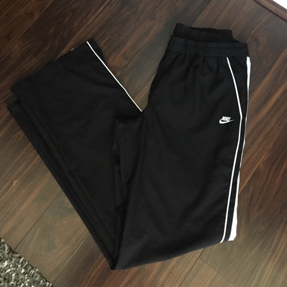 Nike Pants - Nike athletic pants