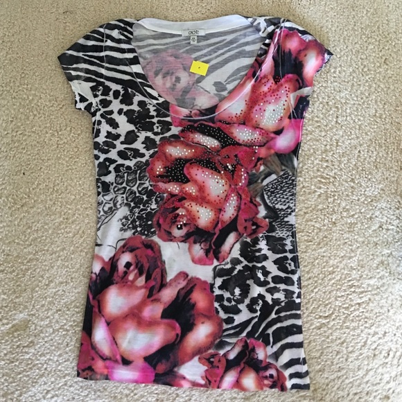 Cache' T-shirt