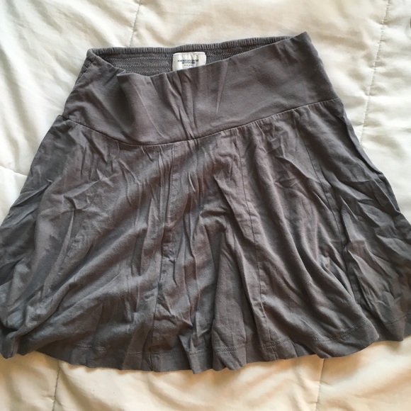 American Eagle gray skater skirt
