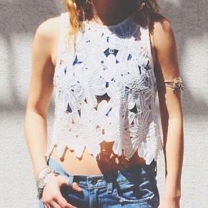 LF Mika and Gala white lace floral cutout tank S/M