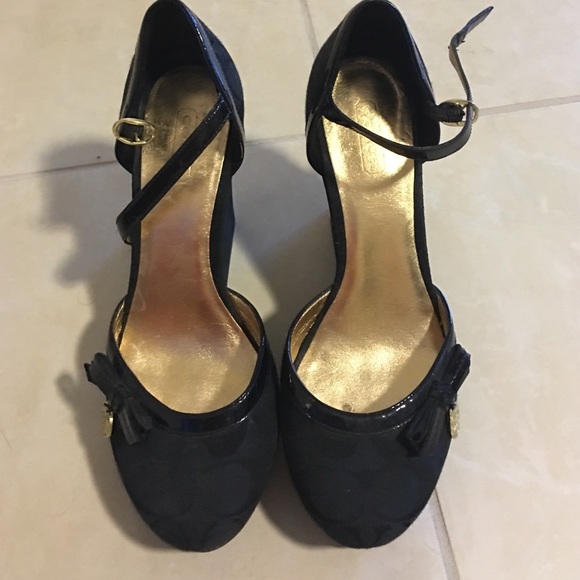 Coach wedges