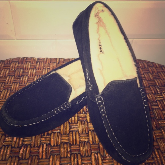 UGG Women's "Ansley" slippers