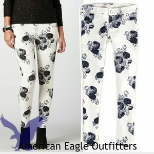 American Eagle skinny jeans