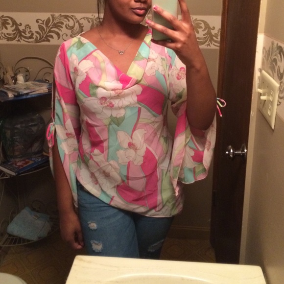 Floral A-Symmetric Top