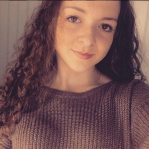 Meet your Posher, Abigail