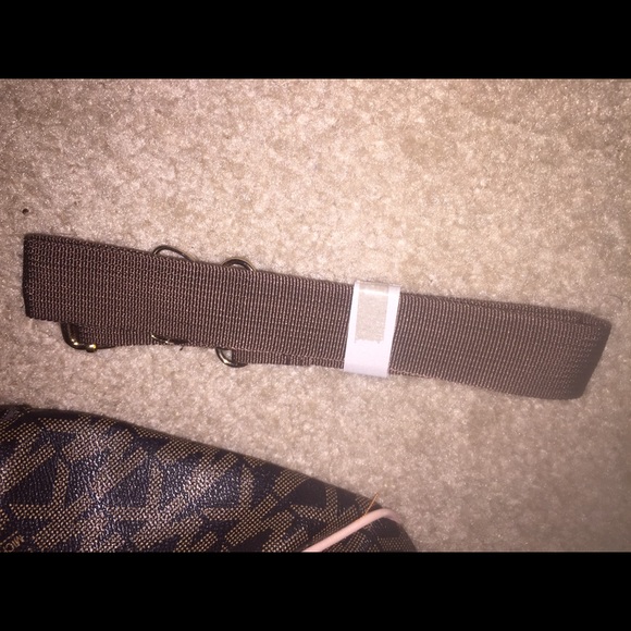 Michael Kors inspired duffle bag - Picture 4 of 4