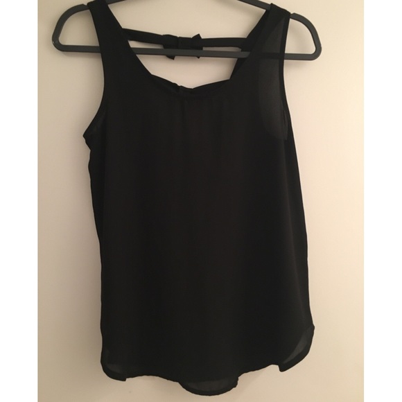 Black Nordstrom top with bows on the back