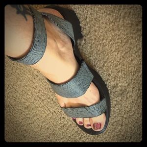 NWOT G By Guess Wedges