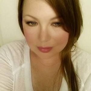 Meet your Posher, Elisia